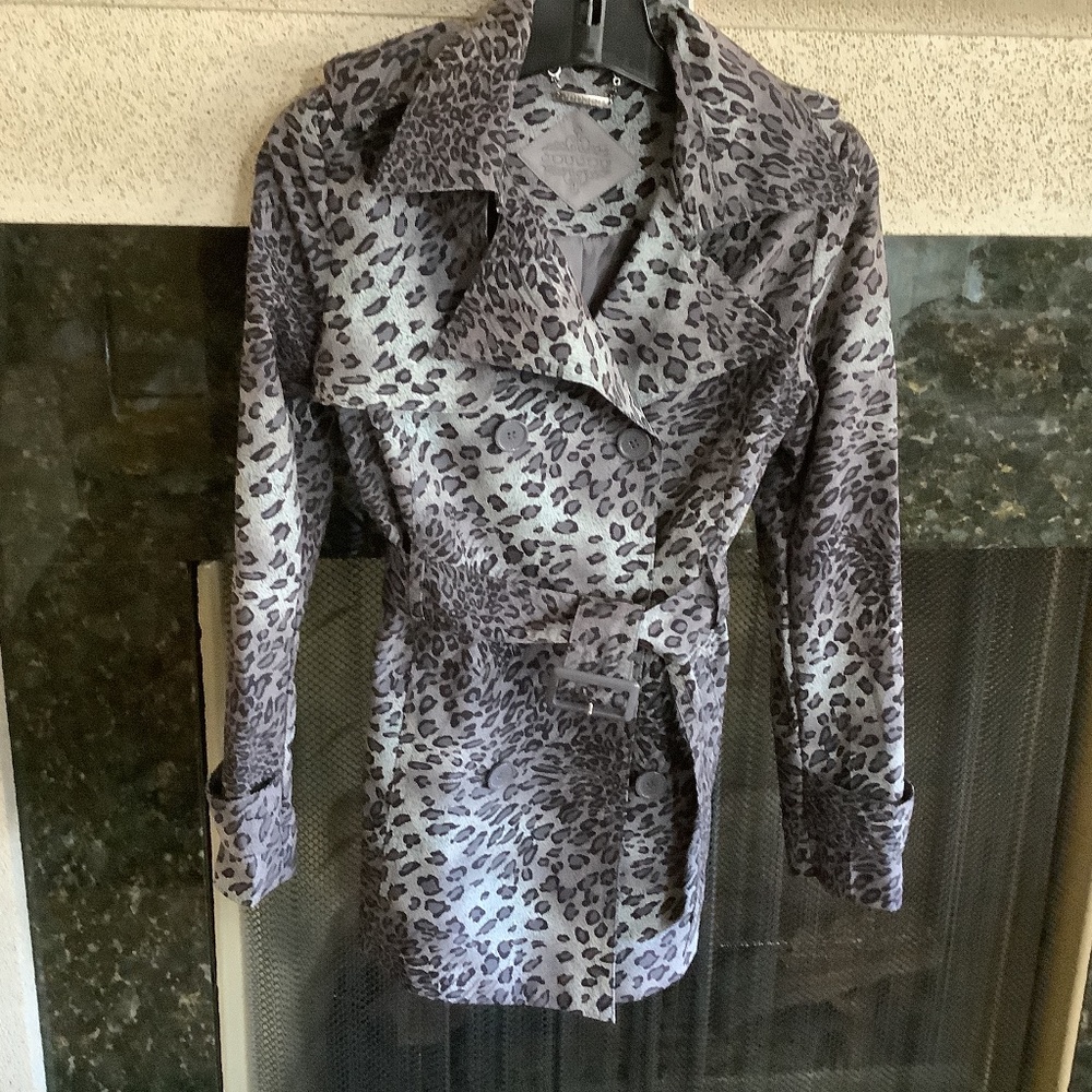 JouJou Animal print trench coat
